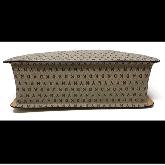 DKNY Bryant Signature Leather Zip Tote Tan - Picture 5 of 6